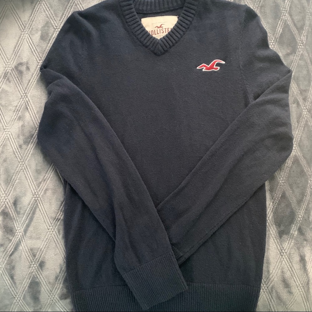Navy blue Hollister sweater